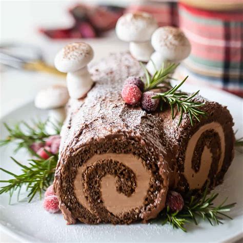 Expert tips for rolling and shaping the sponge cake for a flawless yule log cake